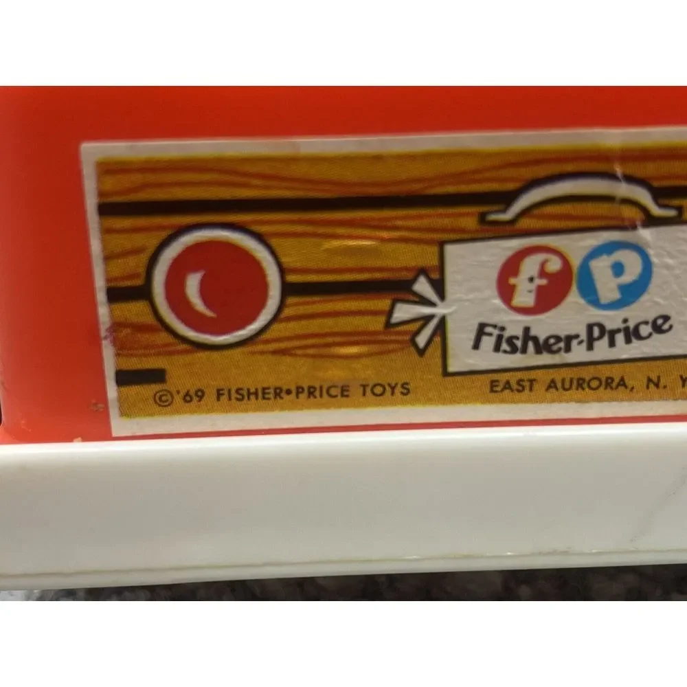 Fisher Price VTG‎ Mini Van Car With Family People Dog 1969 HG8
